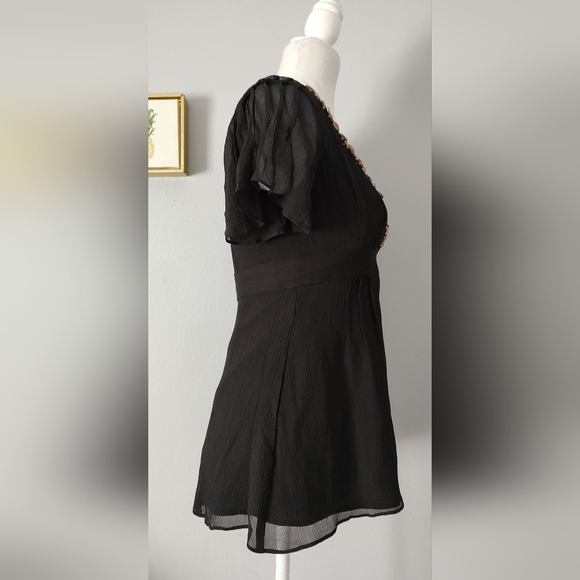 Nanette Lepore  top Blouse Black Size 2 Zipper Back Embellished Neck Good Condit - Picture 10 of 14